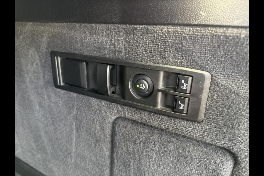 BMW iX xDrive40 High Executive 77 kWh | Pano | Elek Trekhaak | 360 Camera | Memory stoelen | Laser Light |