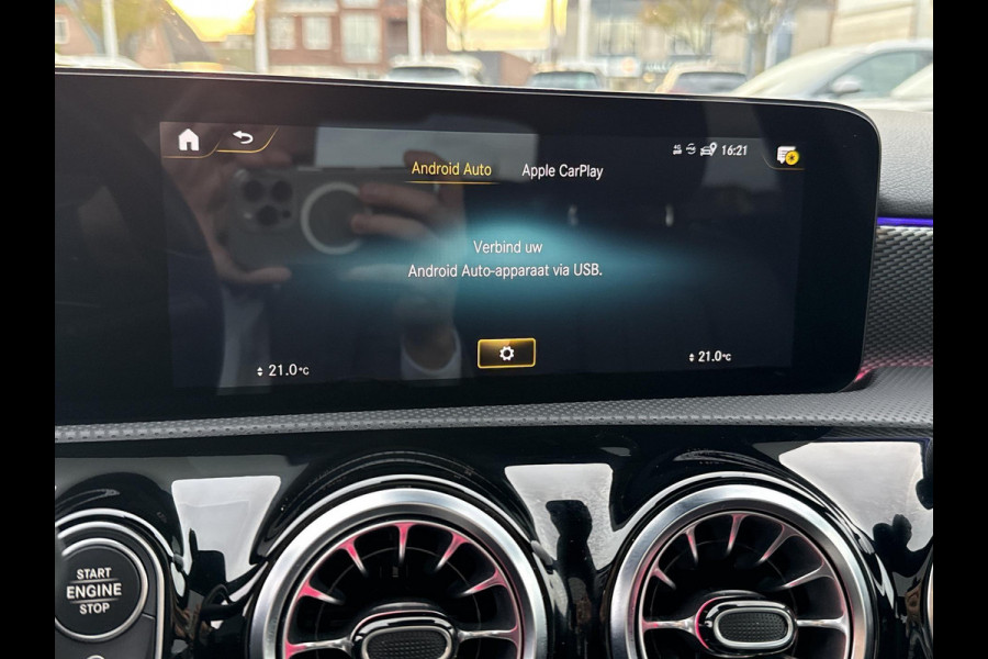 Mercedes-Benz A-Klasse 180 Business Solution Luxury | Pano | Memory stoelen | Achteruitrij camera |