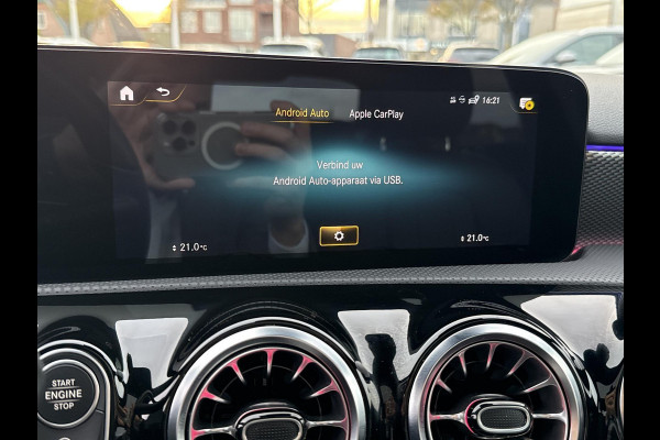 Mercedes-Benz A-Klasse 180 Business Solution Luxury | Pano | Memory stoelen | Achteruitrij camera |