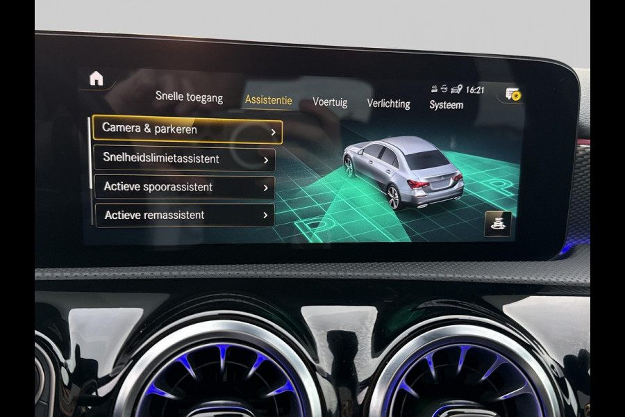 Mercedes-Benz A-Klasse 180 Business Solution Luxury | Pano | Memory stoelen | Achteruitrij camera |