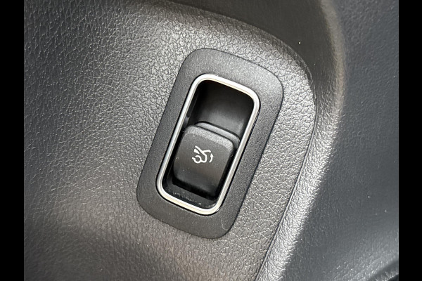 Mercedes-Benz A-Klasse 180 Business Solution Luxury | Pano | Memory stoelen | Achteruitrij camera |