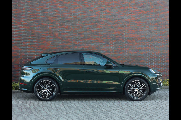 Porsche Cayenne Coupé 3.0 E-Hybrid | PTS Goodwood Green - Pano - Luchtvering