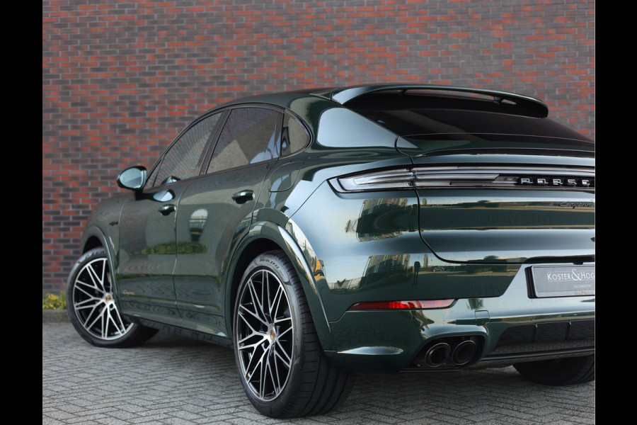 Porsche Cayenne Coupé 3.0 E-Hybrid | PTS Goodwood Green - Pano - Luchtvering