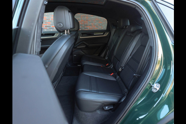 Porsche Cayenne Coupé 3.0 E-Hybrid | PTS Goodwood Green - Pano - Luchtvering