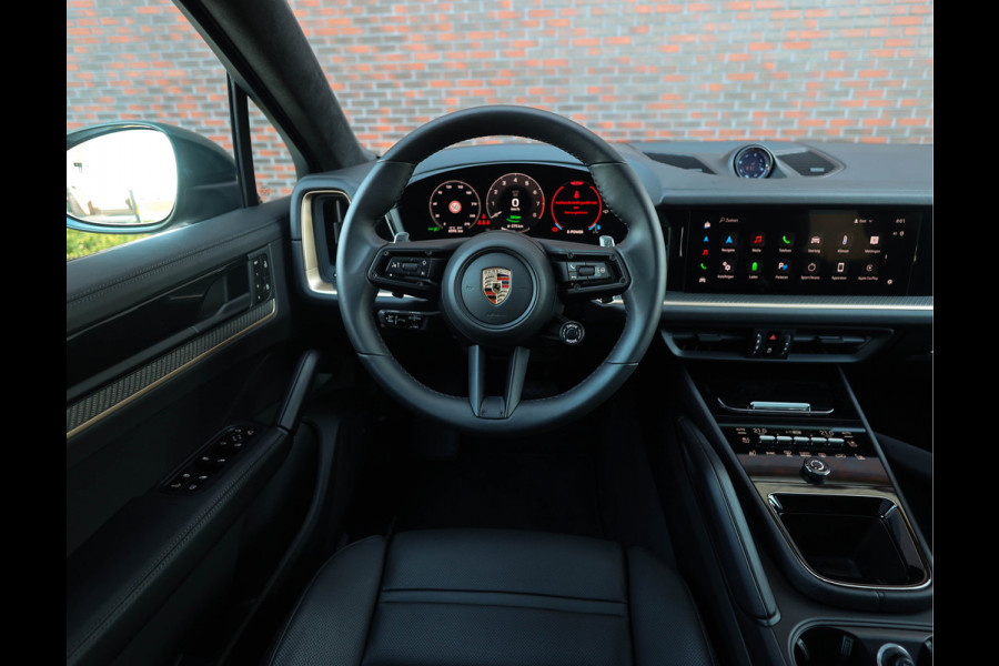 Porsche Cayenne Coupé 3.0 E-Hybrid | PTS Goodwood Green - Pano - Luchtvering