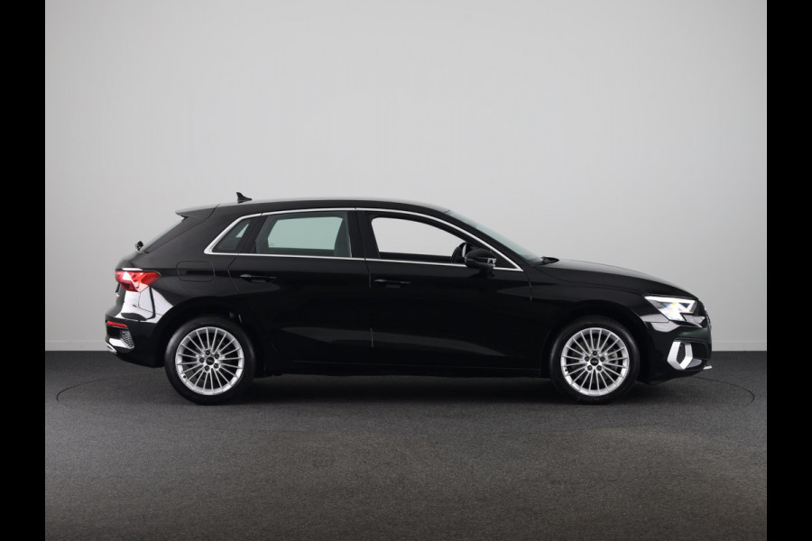 Audi A3 Sportback 30 TFSI Business edition 110 PK S-Tronic |  Navigatie | Parkeersensoren | LED koplampen |