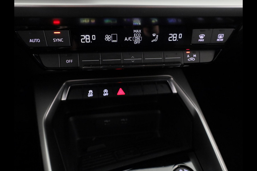 Audi A3 Sportback 30 TFSI Business edition 110 PK S-Tronic |  Navigatie | Parkeersensoren | LED koplampen |