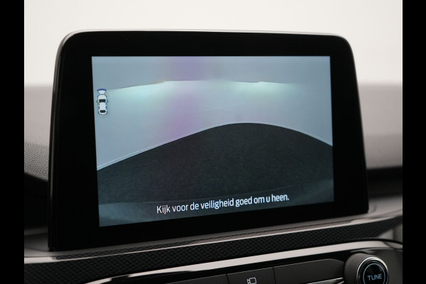 Ford Kuga 2.5 ST-Line Plug In Hybrid 225pk Dealer O.H. PHEV | Head Up | Adaptive Cruise | 360 Camera | Sportstoelen & Stuur Verwarmd | Apple Carplay | Virtual | Keyless | Blis | Navigatie | DAB |