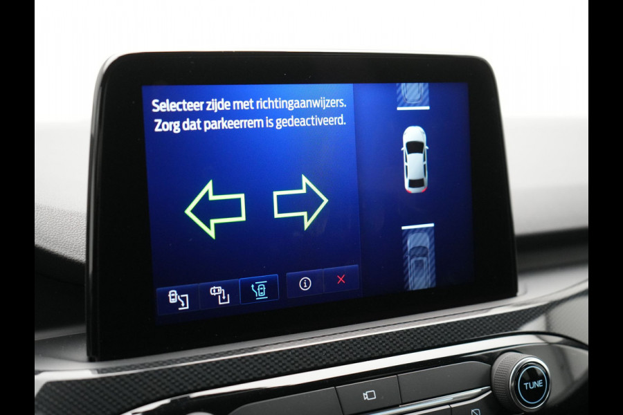 Ford Kuga 2.5 ST-Line Plug In Hybrid 225pk Dealer O.H. PHEV | Head Up | Adaptive Cruise | 360 Camera | Sportstoelen & Stuur Verwarmd | Apple Carplay | Virtual | Keyless | Blis | Navigatie | DAB |