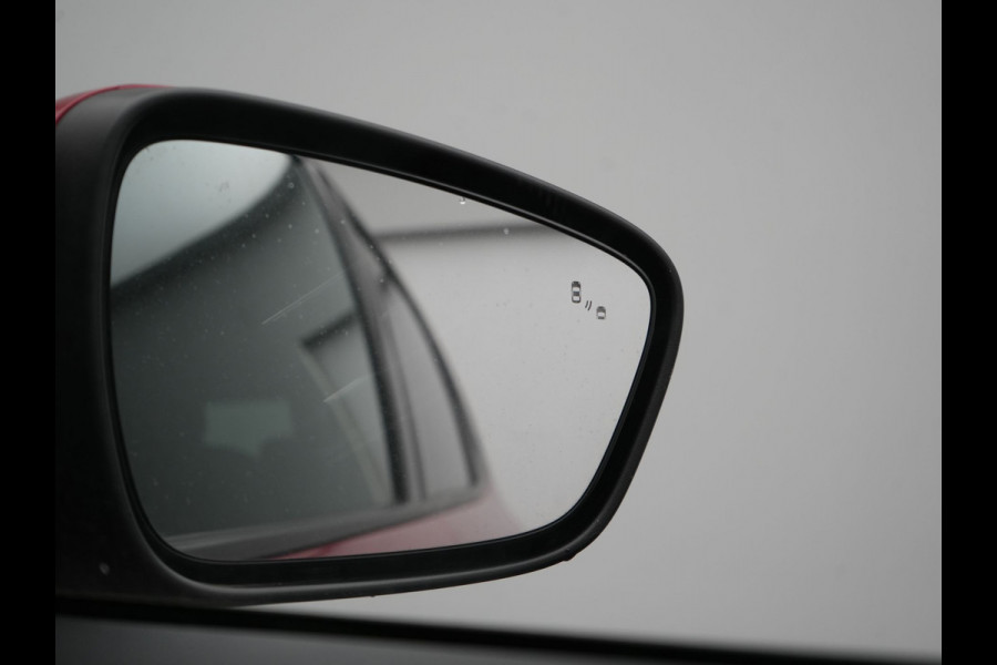 Ford Kuga 2.5 ST-Line Plug In Hybrid 225pk Dealer O.H. PHEV | Head Up | Adaptive Cruise | 360 Camera | Sportstoelen & Stuur Verwarmd | Apple Carplay | Virtual | Keyless | Blis | Navigatie | DAB |