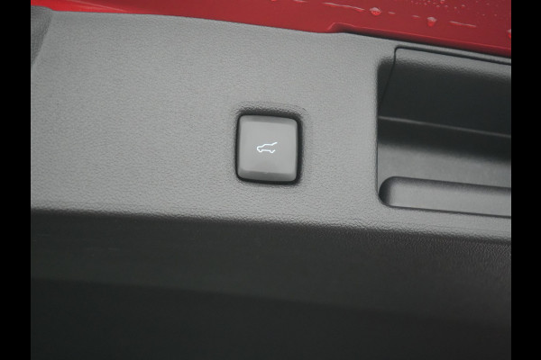 Ford Kuga 2.5 ST-Line Plug In Hybrid 225pk Dealer O.H. PHEV | Head Up | Adaptive Cruise | 360 Camera | Sportstoelen & Stuur Verwarmd | Apple Carplay | Virtual | Keyless | Blis | Navigatie | DAB |