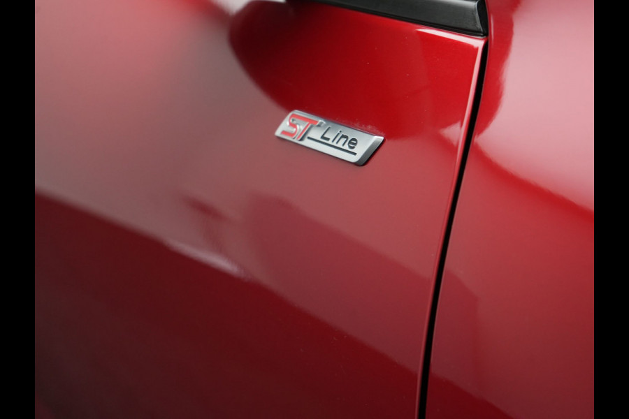 Ford Kuga 2.5 ST-Line Plug In Hybrid 225pk Dealer O.H. PHEV | Head Up | Adaptive Cruise | 360 Camera | Sportstoelen & Stuur Verwarmd | Apple Carplay | Virtual | Keyless | Blis | Navigatie | DAB |