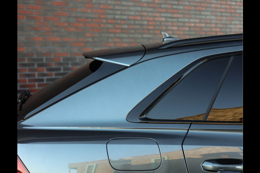 Audi Q8 60 TFSI e Quattro Pro Line S Competition | B&O - Trekhaak - Pano - SoftClose - Massage