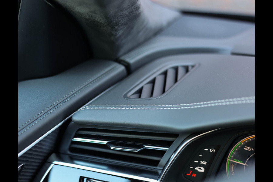 Audi Q8 60 TFSI e Quattro Pro Line S Competition | B&O - Trekhaak - Pano - SoftClose - Massage