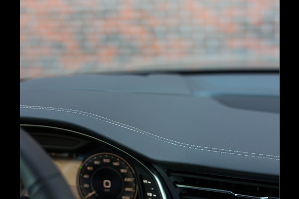 Audi Q8 60 TFSI e Quattro Pro Line S Competition | B&O - Trekhaak - Pano - SoftClose - Massage