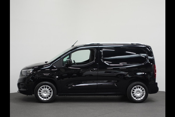 Opel Combo 1.5D 130pk Automaat L1H1 Edition | Navigatie | Apple Carplay/Android Auto | Parkeer sensoren | DAB | Airco | Dakrails | Trekhaak | Lat om lat laadruimte