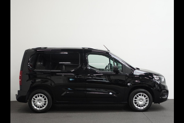 Opel Combo 1.5D 130pk Automaat L1H1 Edition | Navigatie | Apple Carplay/Android Auto | Parkeer sensoren | DAB | Airco | Dakrails | Trekhaak | Lat om lat laadruimte