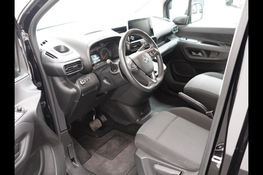 Opel Combo 1.5D 130pk Automaat L1H1 Edition | Navigatie | Apple Carplay/Android Auto | Parkeer sensoren | DAB | Airco | Dakrails | Trekhaak | Lat om lat laadruimte