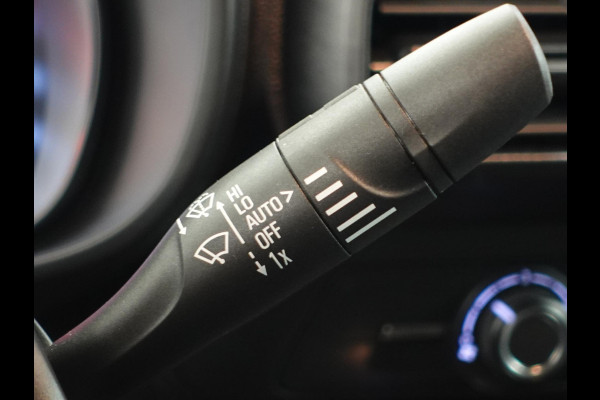 Opel Combo 1.5D 130pk Automaat L1H1 Edition | Navigatie | Apple Carplay/Android Auto | Parkeer sensoren | DAB | Airco | Dakrails | Trekhaak | Lat om lat laadruimte