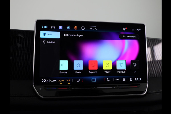 Volkswagen Tiguan Life Edition 1.5 eHybrid 150 kW / 204 pk SUV 6 ver