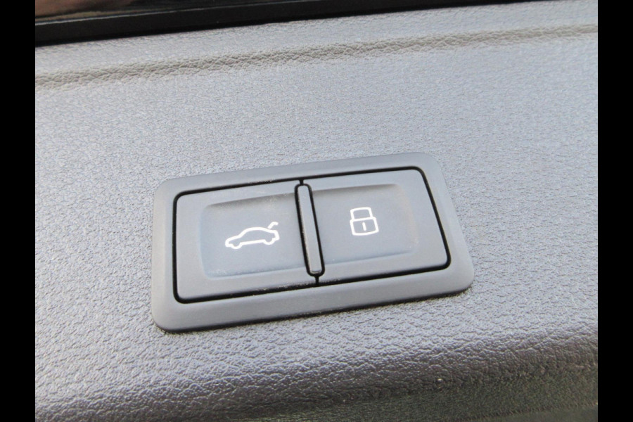 Audi A4 AVANT 35 TFSI Adv. Edition Automaat*Leder*Navi*Camera*