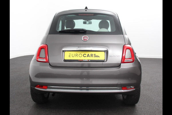 Fiat 500 1.0 Hybrid Dolcevita | Climate control | Cruise control | Panorama dak | Parkeersensor achter | Radio Apple Carplay/ Android Auto