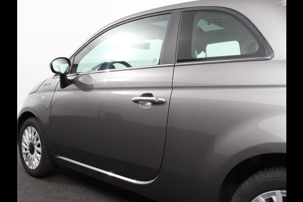 Fiat 500 1.0 Hybrid Dolcevita | Climate control | Cruise control | Panorama dak | Parkeersensor achter | Radio Apple Carplay/ Android Auto