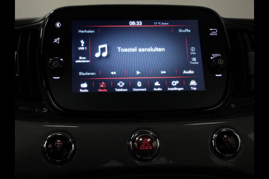 Fiat 500 1.0 Hybrid Dolcevita | Climate control | Cruise control | Panorama dak | Parkeersensor achter | Radio Apple Carplay/ Android Auto