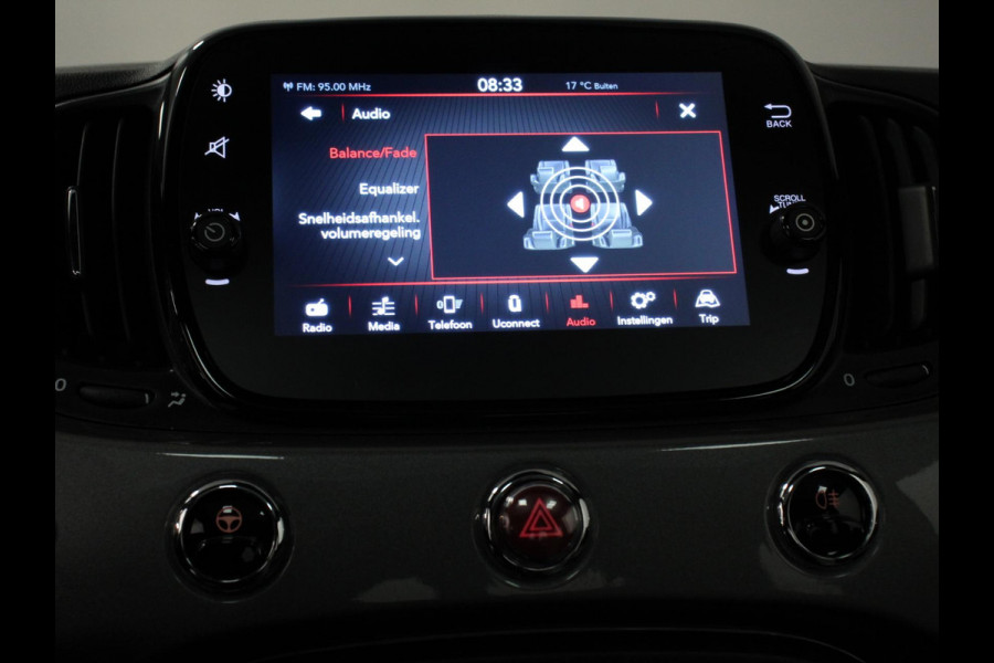 Fiat 500 1.0 Hybrid Dolcevita | Climate control | Cruise control | Panorama dak | Parkeersensor achter | Radio Apple Carplay/ Android Auto