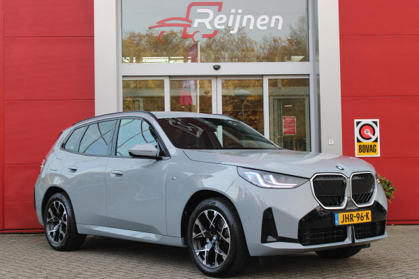 BMW X3 30e xDRIVE M-SPORT 299PK | M-SPORTPAKKET 337 MET O.A. M AERODYNAMICA PAKKET - SHADOWLINE RAAMOMLIJSTING - M-SPORT ONDERSTEL - M-INTERIEUR PAKKET - VEGANZA LEDEREN BEKLEDING - M-SPORT INTERIEURLIJSTEN - M-SPORTSTUUR - M ZWARTE HEMELBEKLEDING | PREMIUM PACK MET O.A. LENDESTEUN ELEKTRISCH VERSTELBAAR OP DE VOORSTOELEN - HARMAN KARDON PREMIUM ADIO - TRAVEL EN COMFORT SYSTEM - ADAPTIEVE FULL LED KOPLAMPEN | PROFESSIONAL PACK MET O.A. PARKING ASSISTANT PLUS - DRIVING ASSISTANT PLUS - INTERIEUR CAMERA - BMW LIVE COCKPIT PROFESSIONAL | ELEKTRISCHE VERSTELBARE SPORTSTOELEM MET