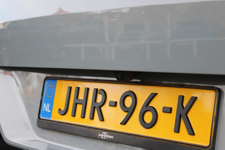 BMW X3 30e xDRIVE M-SPORT 299PK | M-SPORTPAKKET 337 MET O.A. M AERODYNAMICA PAKKET - SHADOWLINE RAAMOMLIJSTING - M-SPORT ONDERSTEL - M-INTERIEUR PAKKET - VEGANZA LEDEREN BEKLEDING - M-SPORT INTERIEURLIJSTEN - M-SPORTSTUUR - M ZWARTE HEMELBEKLEDING | PREMIUM PACK MET O.A. LENDESTEUN ELEKTRISCH VERSTELBAAR OP DE VOORSTOELEN - HARMAN KARDON PREMIUM ADIO - TRAVEL EN COMFORT SYSTEM - ADAPTIEVE FULL LED KOPLAMPEN | PROFESSIONAL PACK MET O.A. PARKING ASSISTANT PLUS - DRIVING ASSISTANT PLUS - INTERIEUR CAMERA - BMW LIVE COCKPIT PROFESSIONAL | ELEKTRISCHE VERSTELBARE SPORTSTOELEM MET