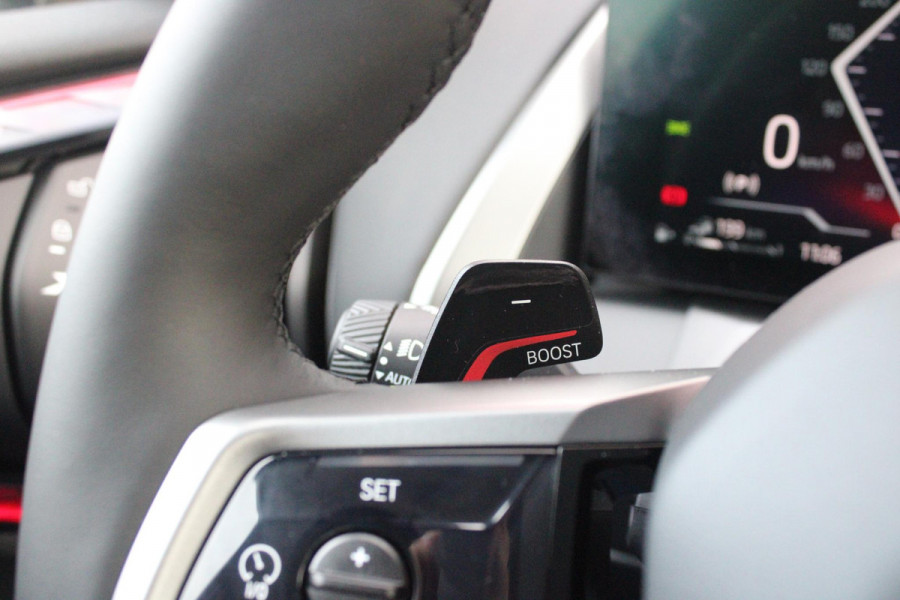 BMW X3 30e xDRIVE M-SPORT 299PK | M-SPORTPAKKET 337 MET O.A. M AERODYNAMICA PAKKET - SHADOWLINE RAAMOMLIJSTING - M-SPORT ONDERSTEL - M-INTERIEUR PAKKET - VEGANZA LEDEREN BEKLEDING - M-SPORT INTERIEURLIJSTEN - M-SPORTSTUUR - M ZWARTE HEMELBEKLEDING | PREMIUM PACK MET O.A. LENDESTEUN ELEKTRISCH VERSTELBAAR OP DE VOORSTOELEN - HARMAN KARDON PREMIUM ADIO - TRAVEL EN COMFORT SYSTEM - ADAPTIEVE FULL LED KOPLAMPEN | PROFESSIONAL PACK MET O.A. PARKING ASSISTANT PLUS - DRIVING ASSISTANT PLUS - INTERIEUR CAMERA - BMW LIVE COCKPIT PROFESSIONAL | ELEKTRISCHE VERSTELBARE SPORTSTOELEM MET