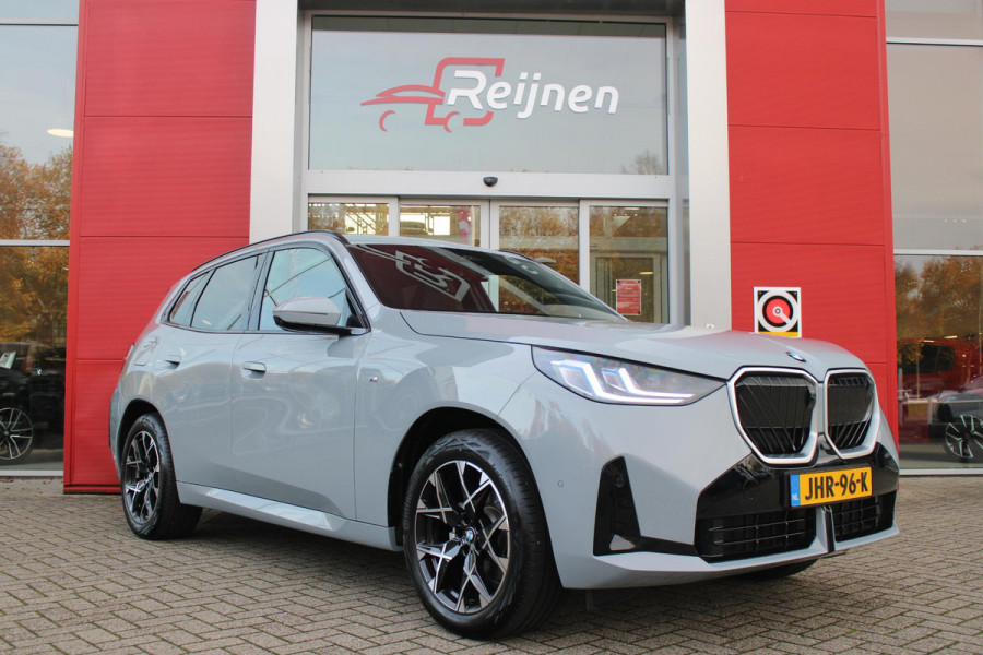 BMW X3 30e xDRIVE M-SPORT 299PK | M-SPORTPAKKET 337 MET O.A. M AERODYNAMICA PAKKET - SHADOWLINE RAAMOMLIJSTING - M-SPORT ONDERSTEL - M-INTERIEUR PAKKET - VEGANZA LEDEREN BEKLEDING - M-SPORT INTERIEURLIJSTEN - M-SPORTSTUUR - M ZWARTE HEMELBEKLEDING | PREMIUM PACK MET O.A. LENDESTEUN ELEKTRISCH VERSTELBAAR OP DE VOORSTOELEN - HARMAN KARDON PREMIUM ADIO - TRAVEL EN COMFORT SYSTEM - ADAPTIEVE FULL LED KOPLAMPEN | PROFESSIONAL PACK MET O.A. PARKING ASSISTANT PLUS - DRIVING ASSISTANT PLUS - INTERIEUR CAMERA - BMW LIVE COCKPIT PROFESSIONAL | ELEKTRISCHE VERSTELBARE SPORTSTOELEM MET