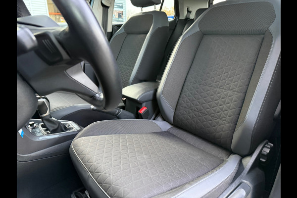 Volkswagen T-Cross 1.5 TSI 150pk Style - Automaat - Navi Apple/Android - Parkeerhulp - Climate
