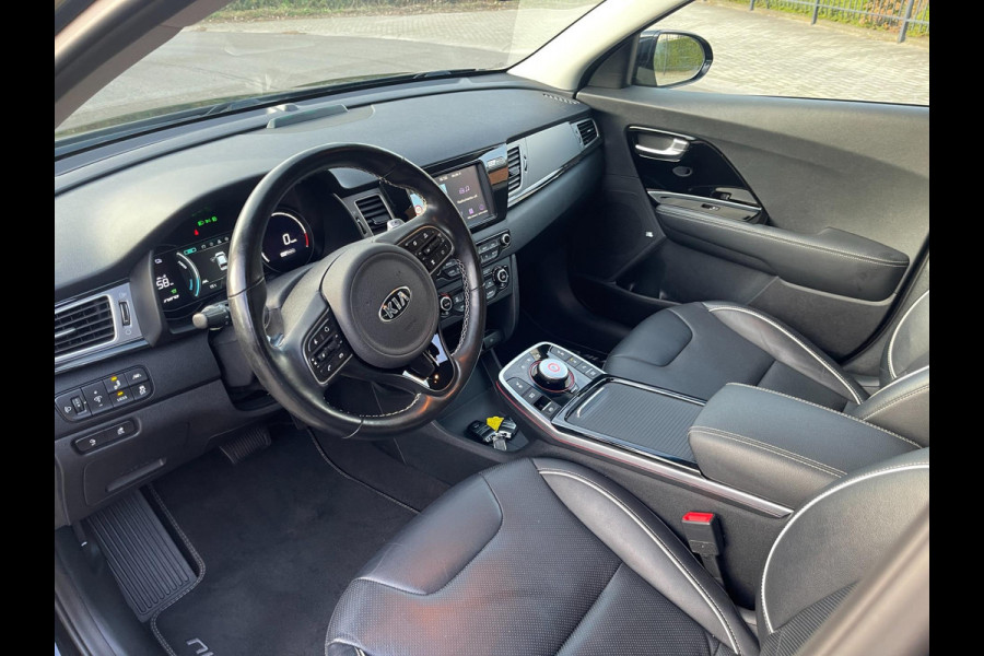 Kia e-Niro ExecutiveLine 64 kWh APPEL-CARPLAY LEER NAVIGATIE CAMERA