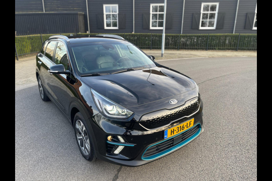 Kia e-Niro ExecutiveLine 64 kWh APPEL-CARPLAY LEER NAVIGATIE CAMERA
