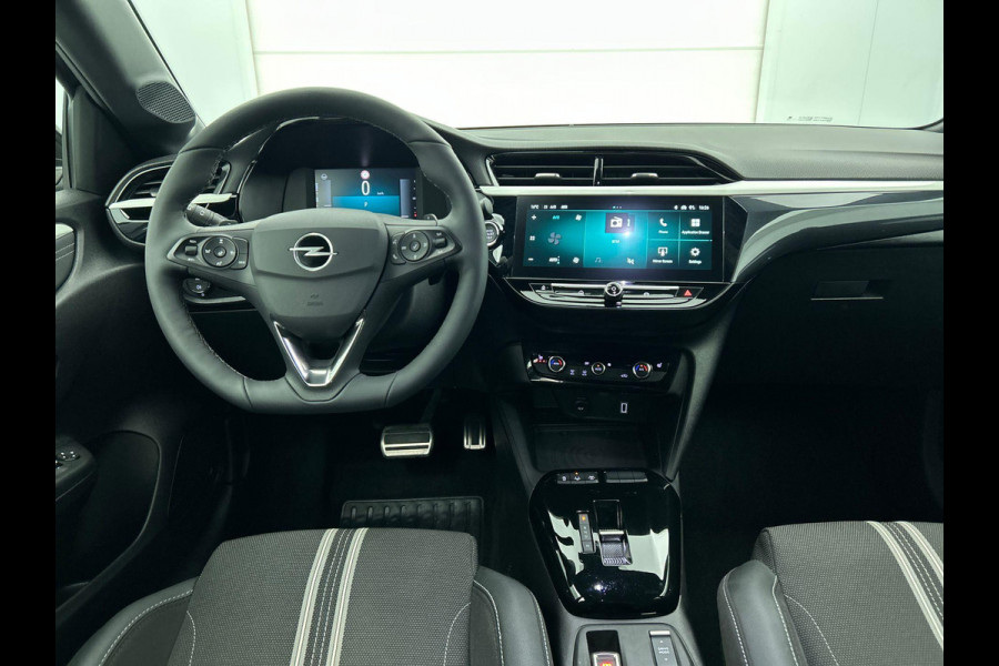 Opel Corsa 1.2 Turbo 136pk Hybrid GS Auto. Navigatie Apple Carplay/ Android Auto Camera Parkeersensoren Cruise Control Stoel- en stuurverwarming Airco Lichtmetalen velgen Getinte ramen