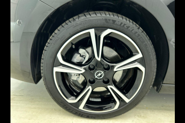 Opel Corsa 1.2 Turbo 136pk Hybrid GS Auto. Navigatie Apple Carplay/ Android Auto Camera Parkeersensoren Cruise Control Stoel- en stuurverwarming Airco Lichtmetalen velgen Getinte ramen