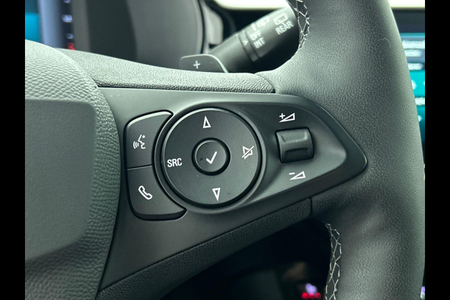 Opel Corsa 1.2 Turbo 136pk Hybrid GS Auto. Navigatie Apple Carplay/ Android Auto Camera Parkeersensoren Cruise Control Stoel- en stuurverwarming Airco Lichtmetalen velgen Getinte ramen