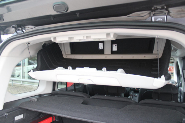 Peugeot Rifter 1.2 130PK AUTOMAAT GT-LINE | PANORAMA DAK INCL. BAGAGE DEK | TREKHAAK | NAVIGATIE | APPLE CARPLAY/ANDROID AUTO | PARKEERSENSOREN ACHTER | LICHTMETALEN VELGEN | CLIMATE CONTROL | CRUISE CONTROL | DAB+ RADIO |