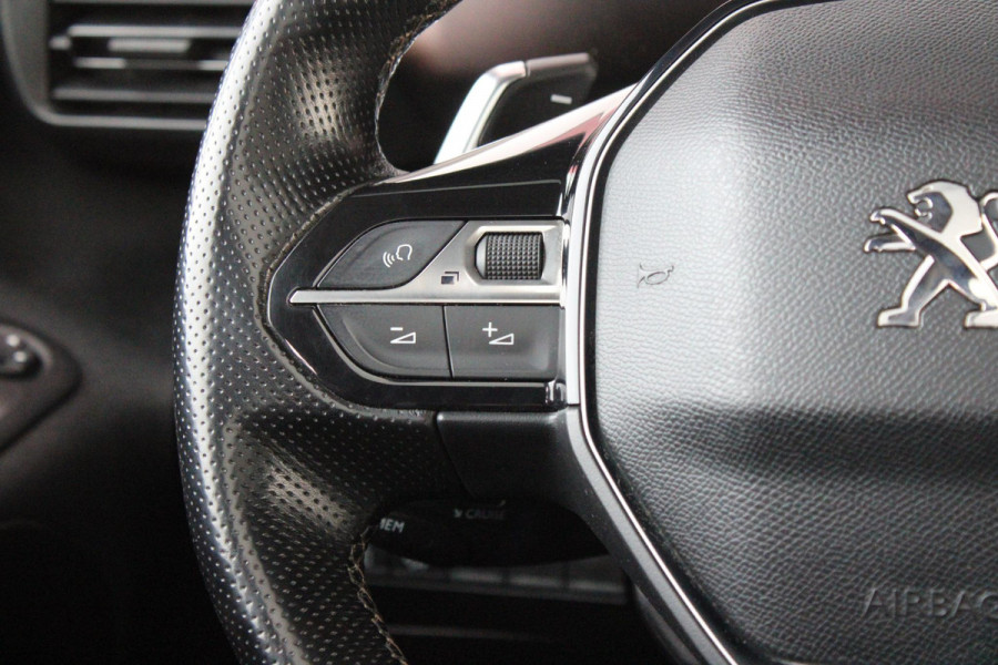 Peugeot Rifter 1.2 130PK AUTOMAAT GT-LINE | PANORAMA DAK INCL. BAGAGE DEK | TREKHAAK | NAVIGATIE | APPLE CARPLAY/ANDROID AUTO | PARKEERSENSOREN ACHTER | LICHTMETALEN VELGEN | CLIMATE CONTROL | CRUISE CONTROL | DAB+ RADIO |