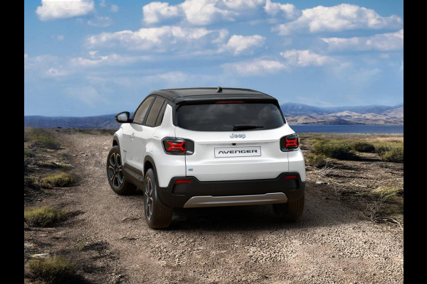 Jeep Avenger Summit 54 kWh | 17% Bijtelling | Schuif/Kanteldak | Leder&Winter Pack | Warmtepomp | Info&Convenience Pack