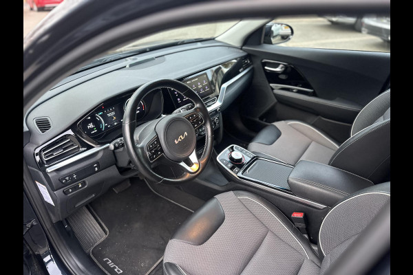 Kia e-Niro Edition 64 kWh 3-fase lader | SOH 94% |1e eigenaar | Origineel Nederlands | Dealeronderhouden | Stoel + stuur verwarming |Rijklaar prijs met garantie!