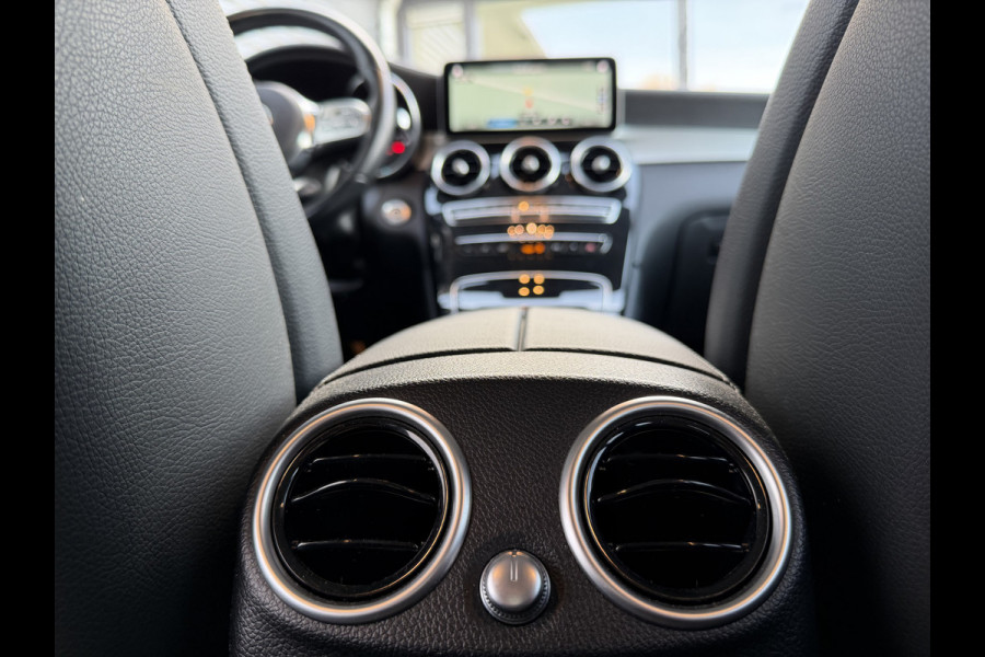 Mercedes-Benz GLC 300e 4MATIC Premium