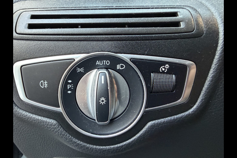 Mercedes-Benz GLC 300e 4MATIC Premium