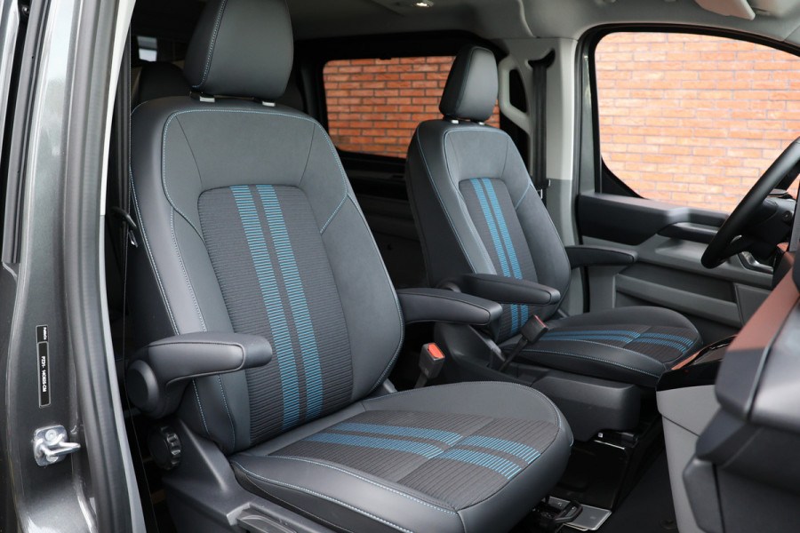 Ford Transit Custom 300 2.0 TDCI L2H1 Sport 170 PK DC | L+R Schuifdeur | Dubbel Cabine | 360 Camera | ACC | Blind Spot | Navigatie | Camera | CarPla | Raptor Edition | Elek. Trekhaak | 5-Zitter | BPM VRIJ | Verlengde fabrieksgarantie tot 12-2029 | Dubbel Cabine