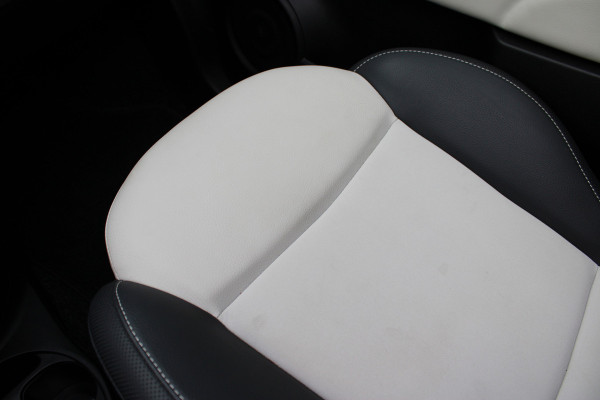 Fiat 500C 1.0 Hybrid Dolcevita | Cruise Control | Carplay | Parkeersensoren Actieweken 1 t/m 15 november!