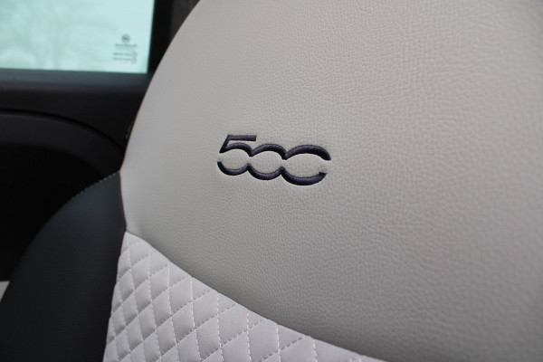 Fiat 500C 1.0 Hybrid Dolcevita | Cruise Control | Carplay | Parkeersensoren Actieweken 1 t/m 15 november!