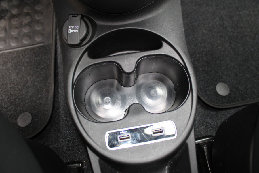 Fiat 500C 1.0 Hybrid Dolcevita | Cruise Control | Carplay | Parkeersensoren Actieweken 1 t/m 15 november!