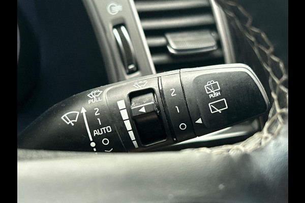 Kia Niro 1.6 GDi Hybrid DynamicLine Navigatie Stoelverwarming Apple/Carplay